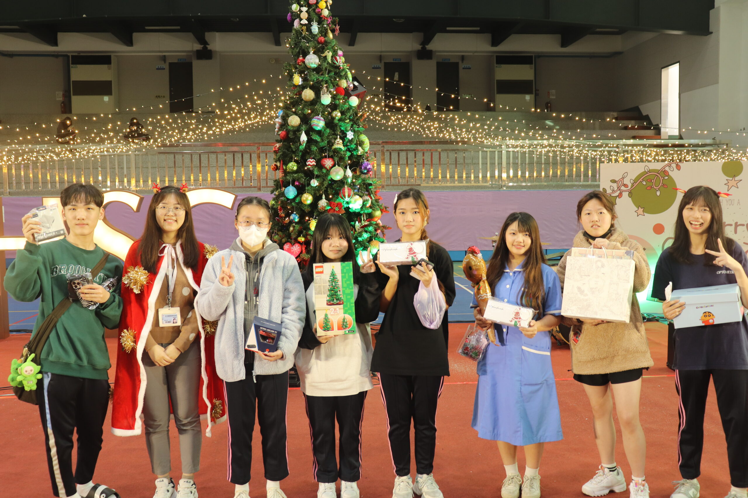 新生醫專歡慶聖誕 結合「學權日」提升學子權益觀念 1321353 4 scaled