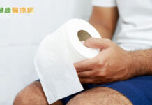 70歲老翁糞便潛血後未追蹤!8 年後竟變癌 堵塞全腸道了