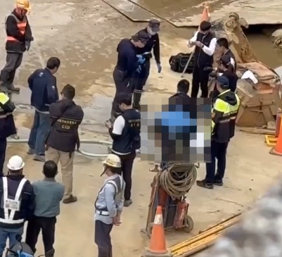 桃園鐵路地下化工地驚見男屍 衣著完整趴臥水坑中 1765787283492