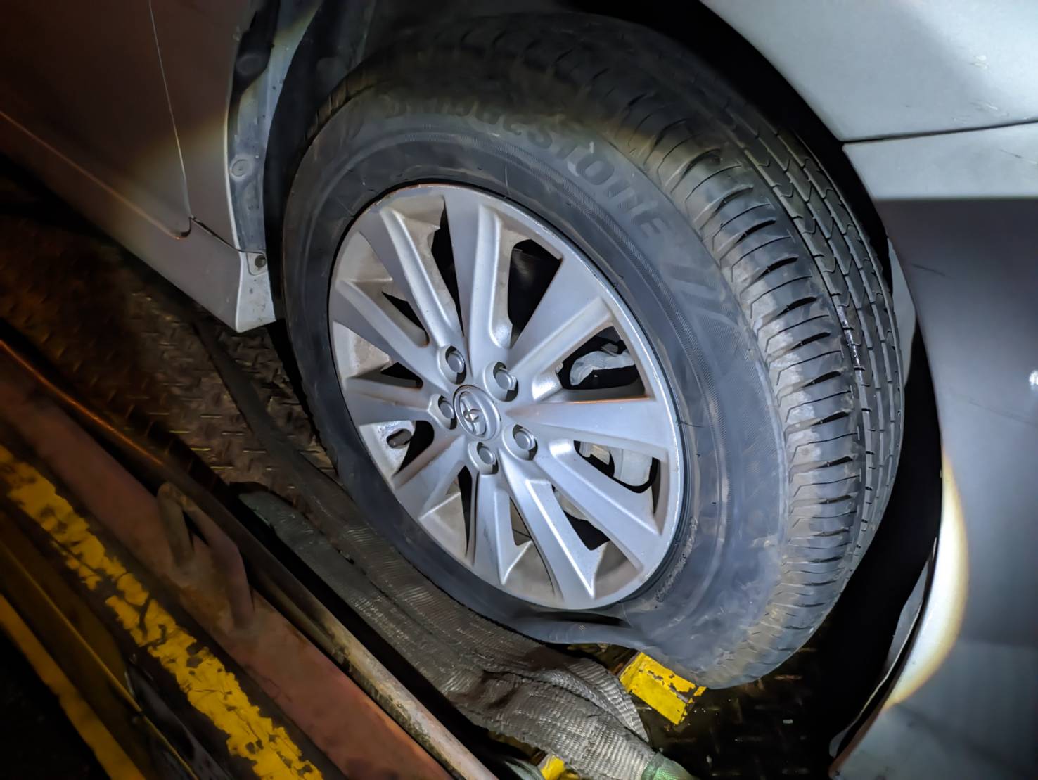 手推車也「開」上國道?7車猛撞慘遭刮花、爆胎 308472 0