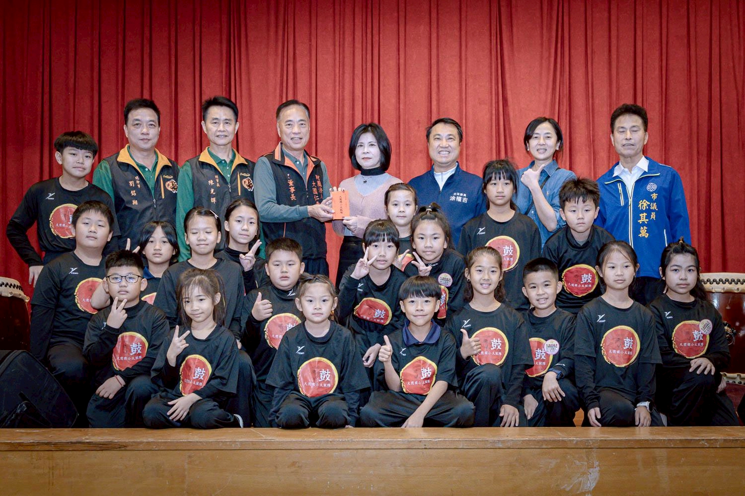 大園仁壽宮頒發獎助學金 逾500學生受惠