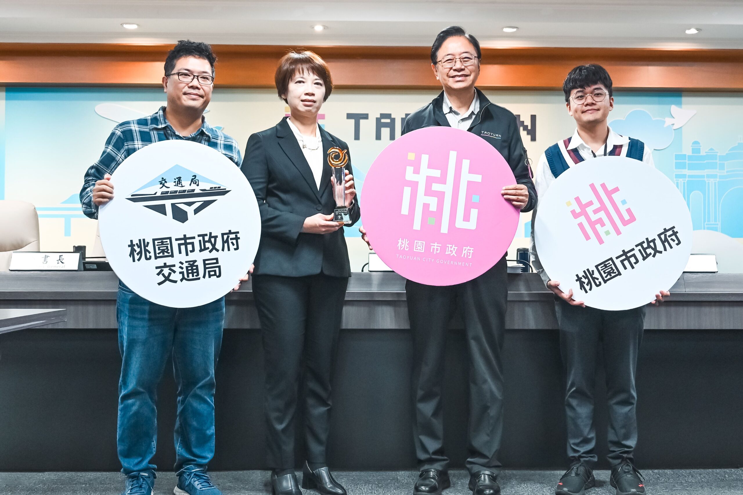AI號誌降低路口停等延滯19%!桃園智慧交通成果奪金恆獎肯定 4c96786a 7784 4aa8 bf20 d7b622f1a3c3 scaled