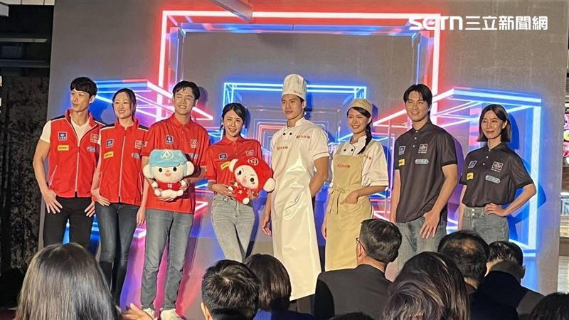 全聯新制服結合F1車隊風 大全聯桃園青埔店搶先亮相