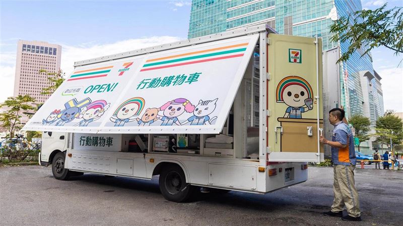 搶攻跨年商機 超商行動車前進晚會現場