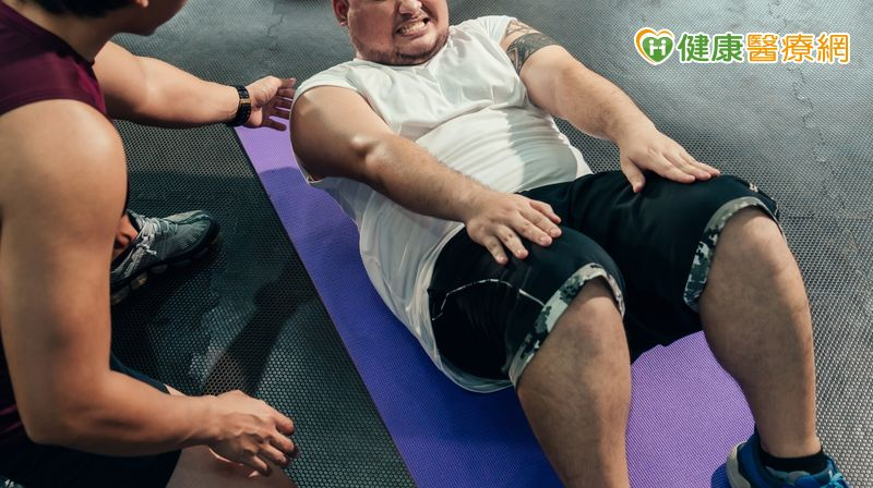 男性累、胖、沒性慾?醫警告:恐是睪固酮不足 教你改善方式