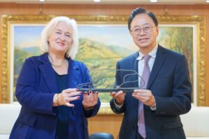 張善政與荷蘭哈勒默梅爾市長交流 盼深化城市友好關係