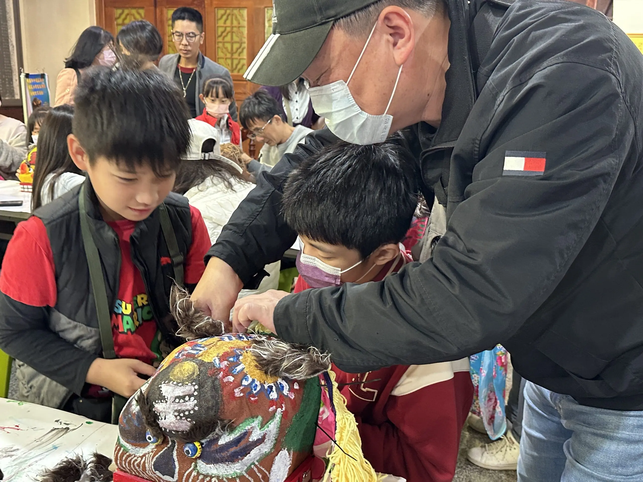 中壢新街國小90周年校慶暖身 親子彩繪客家獅頭傳承在地文化 693341 0 scaled