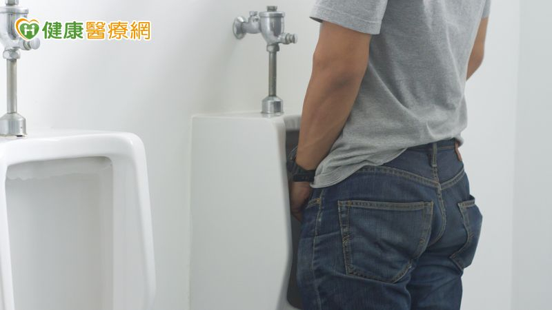55歲男攝護腺肥大藥物副作用難忍!「微創治療」改善排尿又保住性功能