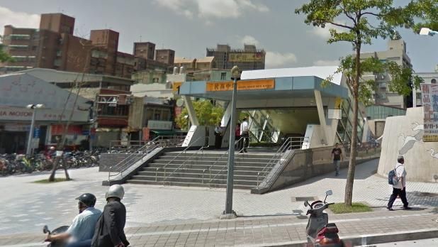 模仿效應出現?35歲男捷運出口大喊「我有槍」1員警負傷