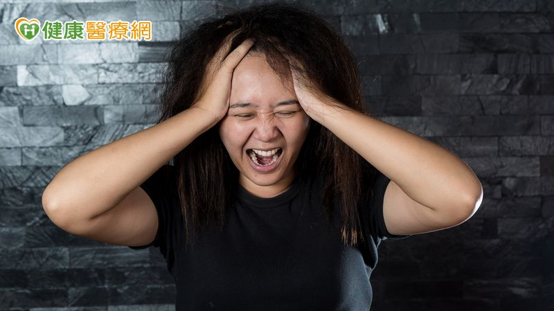 國中女生偏頭痛畏懼上學 就診揪出意想不到地雷