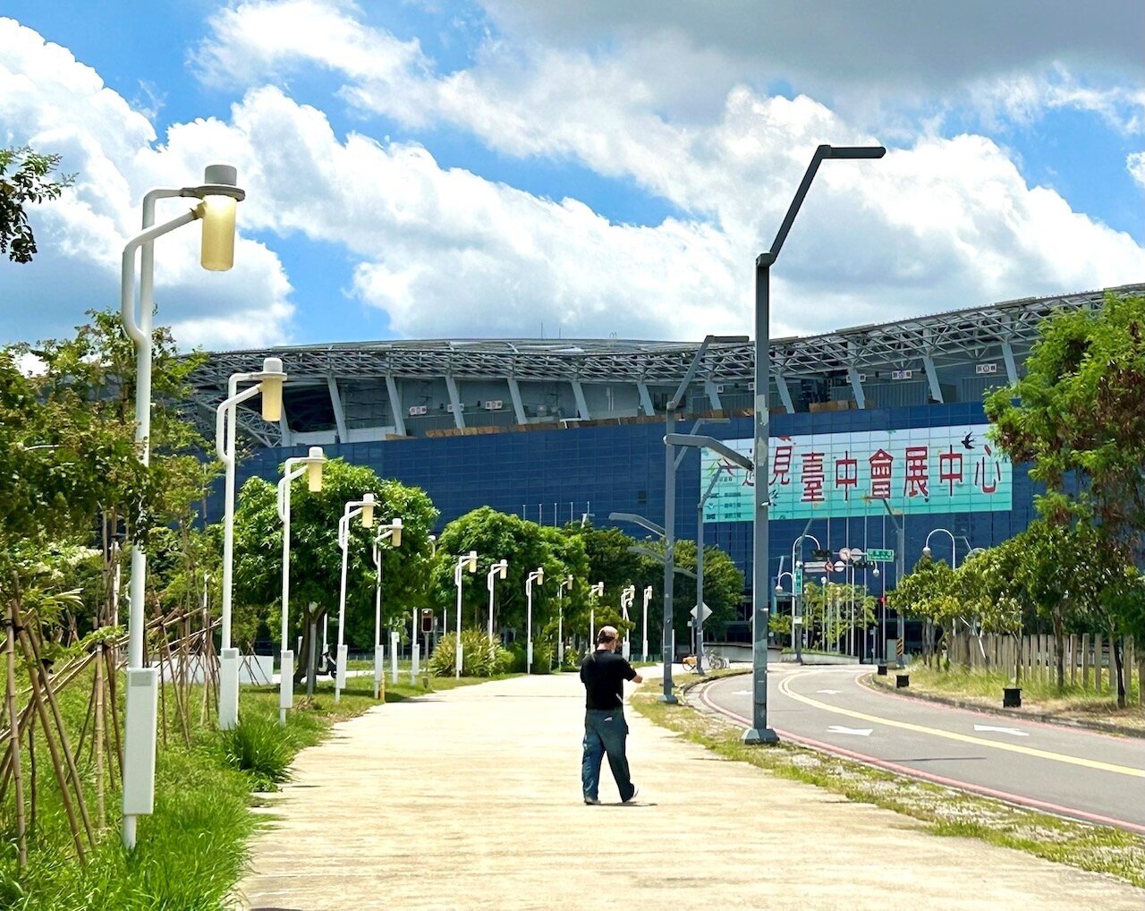 台中房市海水退潮!注意三大裸泳現象