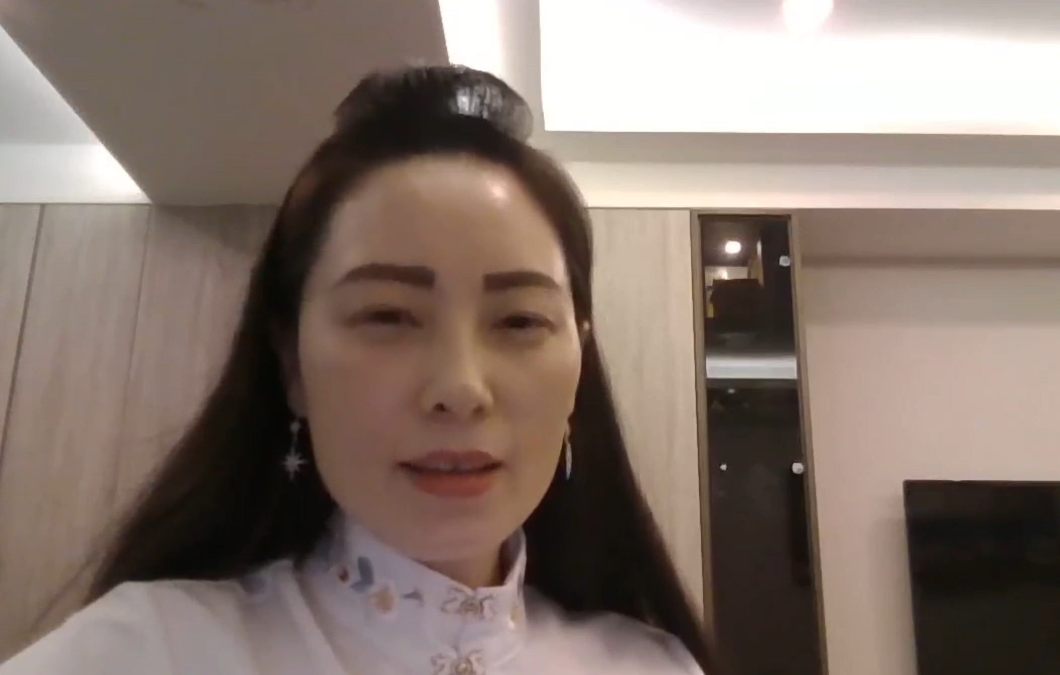 中配錢麗被除籍仍經營武統社團 再被「廢止依親居留許可」喊被迫害