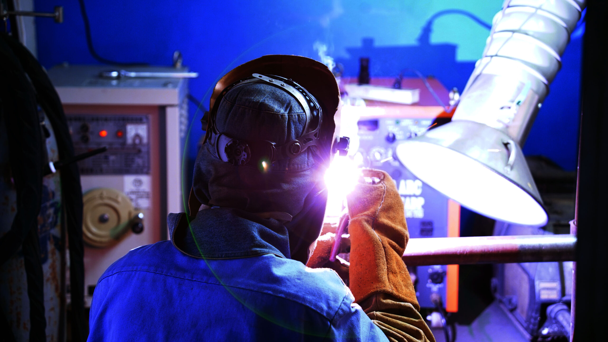 A7306110 焊接 scaled