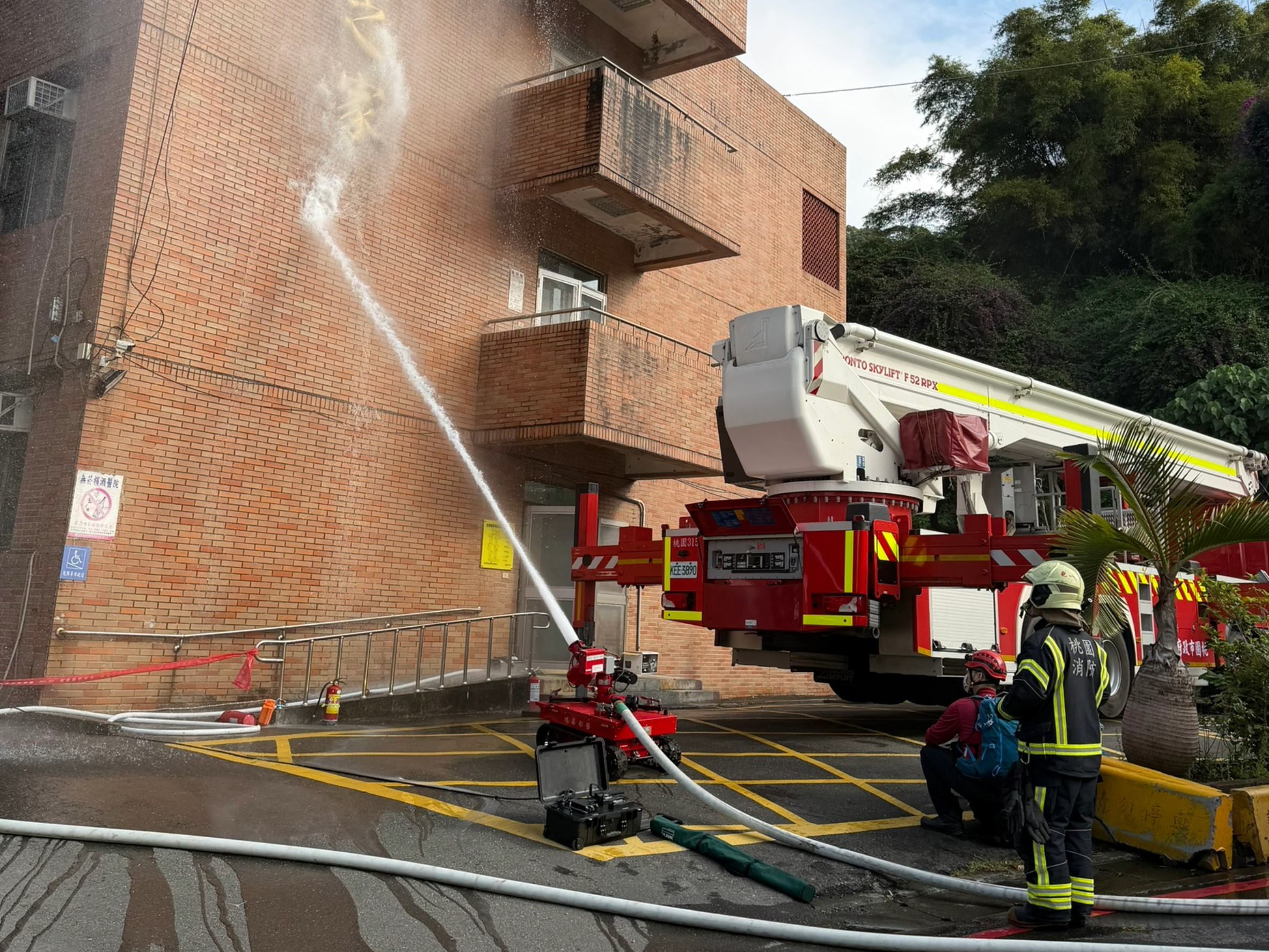 桃園大有消防分隊、北榮桃分院舉辦演練 模擬護理之家火災 Adobe Express file 3 0