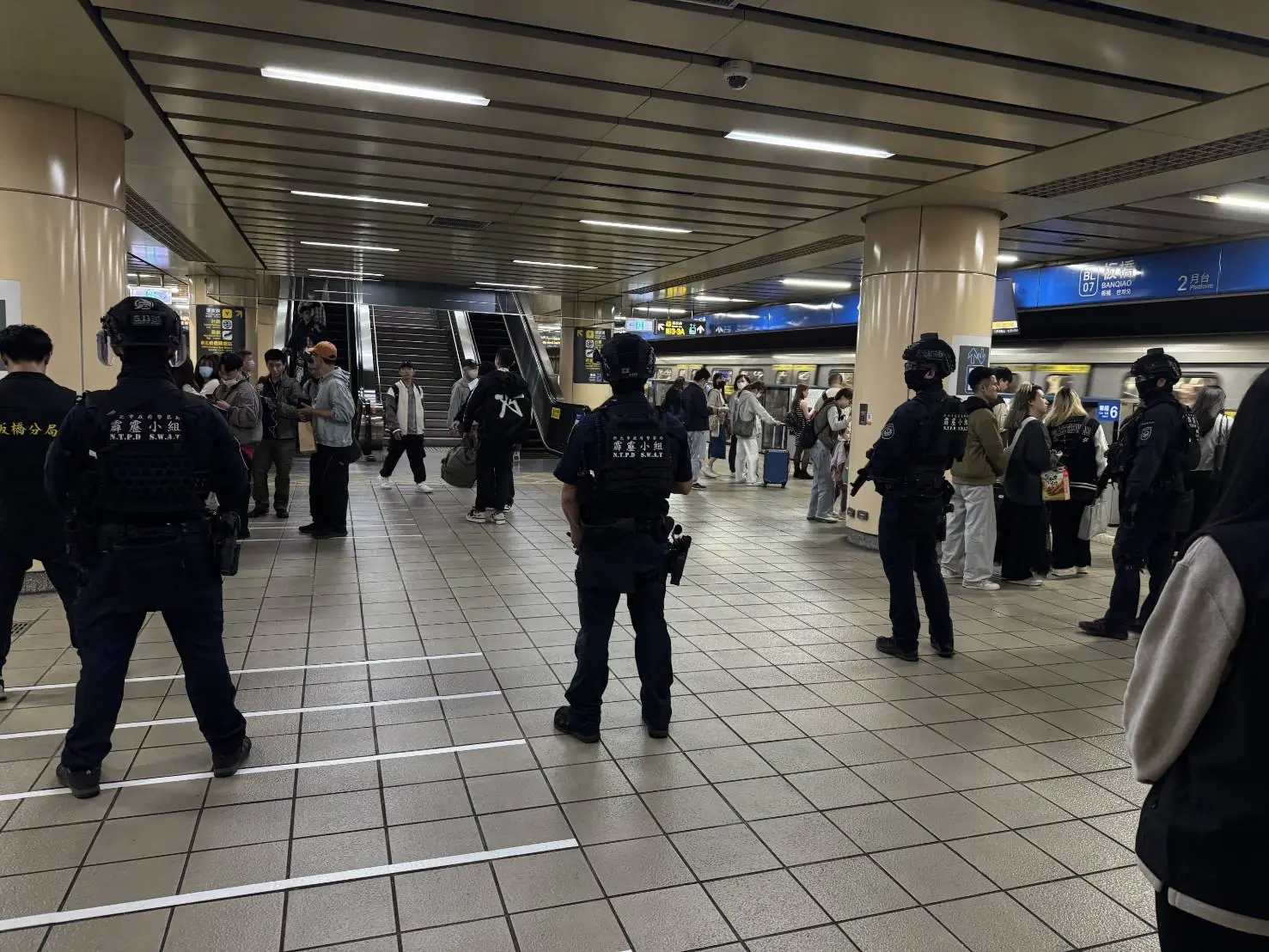 北捷擲煙霧彈案釀9人傷亡 警政署啟動4防處作為 北捷擲煙霧彈案釀9人傷亡 警政署啟動4防處作為