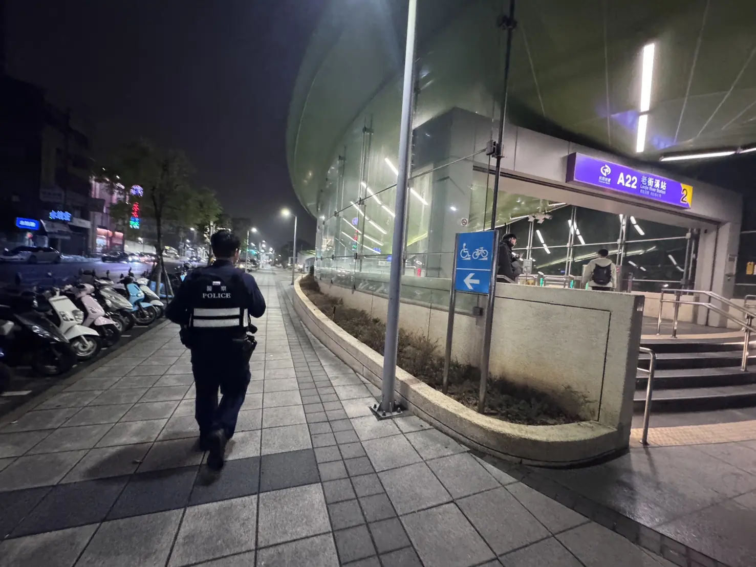 因應北捷擲煙霧彈傷人事件 桃園捷運啟動3應變措施守護旅客安全 因應北捷擲煙霧彈傷人事件 桃園捷運啟動3應變措施守護旅客安全