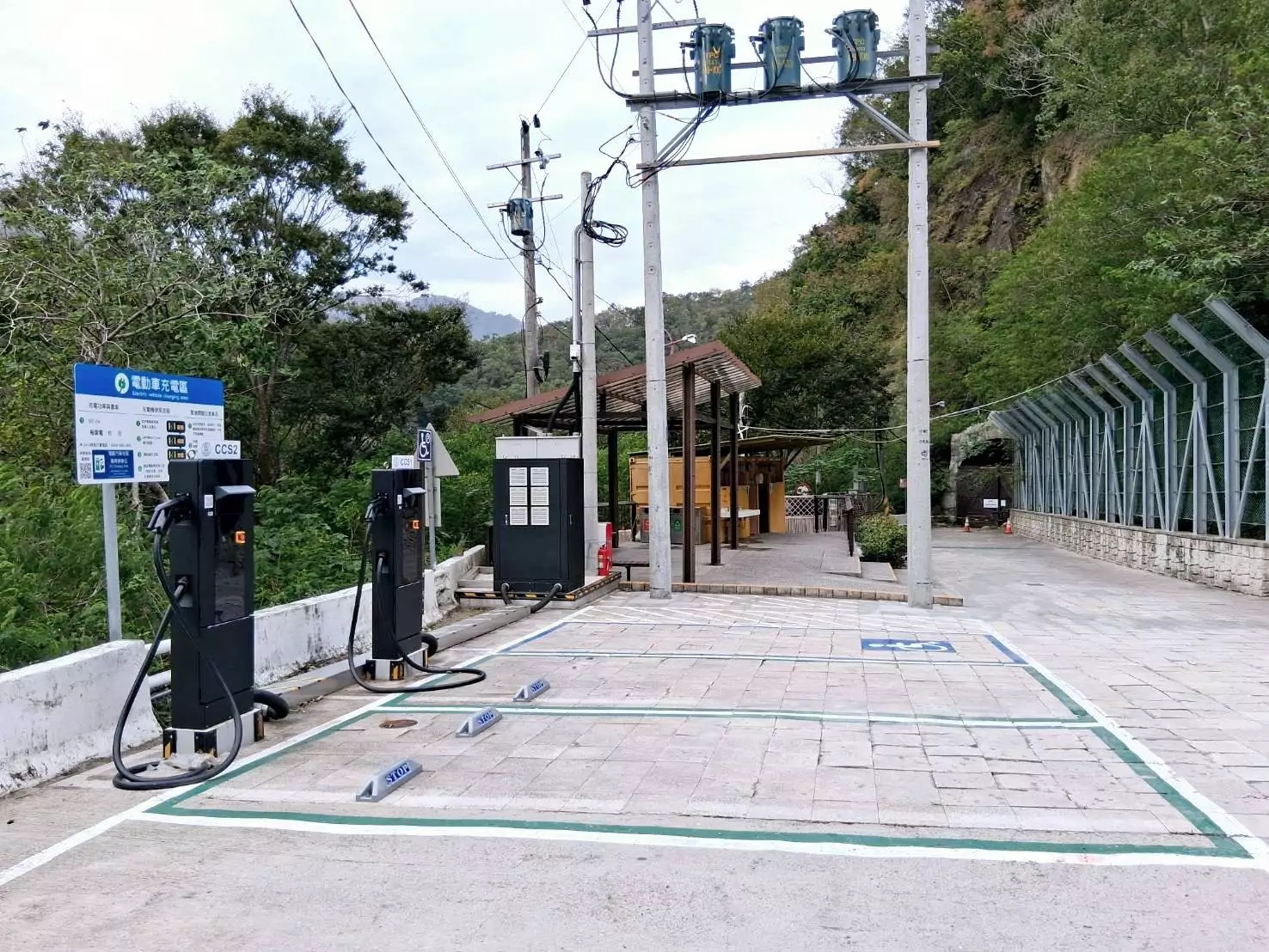 S 23035935 0
