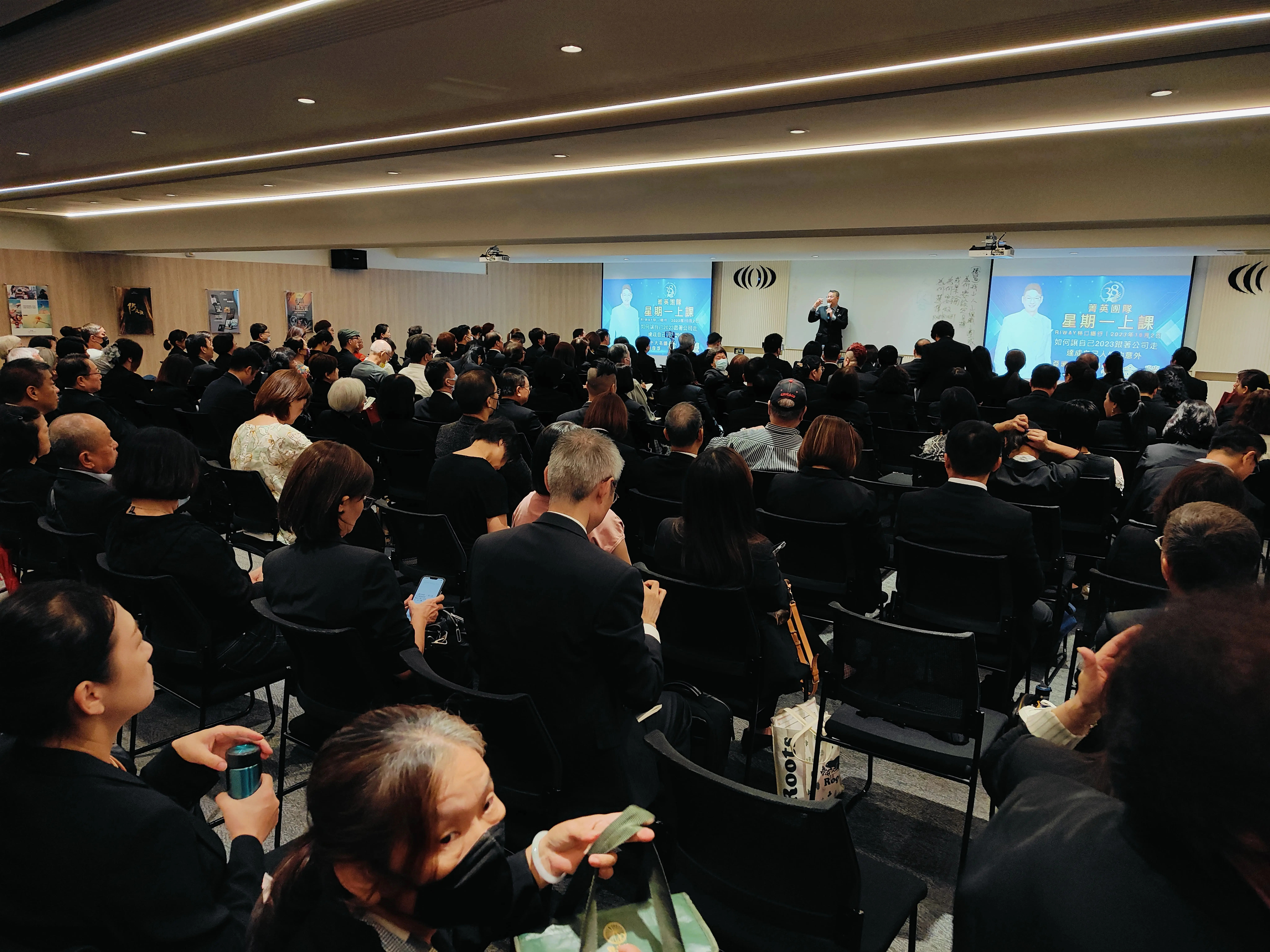 林金瑩於君悅開放一對一交流 協助更多人走出人生卡關期 林金瑩於君悅開放一對一交流 協助更多人走出人生卡關期