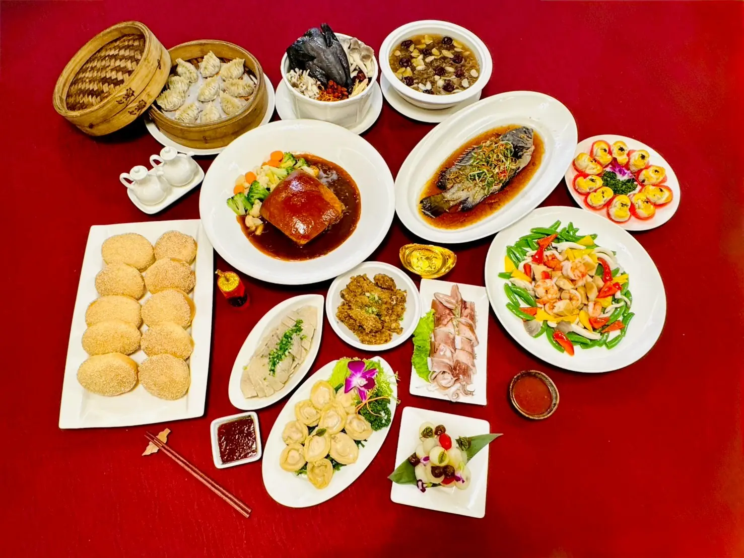 福容大飯店桃園店推「金馬獻瑞」年菜外帶 13,880起星級飯店年菜組合輕鬆上桌 V1230008