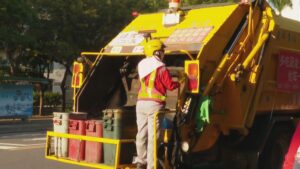 贈拾荒婦電鍋遭判3月　北市環保局長稱「非公務員」力保工作權