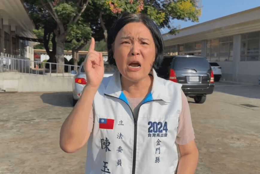 批陳玉珍提案助理費除罪化「邏輯骯髒」 黃智賢怒斥:地獄魔王