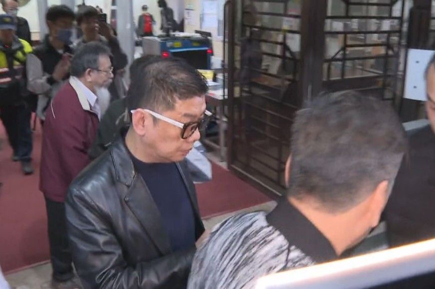 美而快董座打司機 天道盟主「鐵霸」涉嫌撂人80萬交保