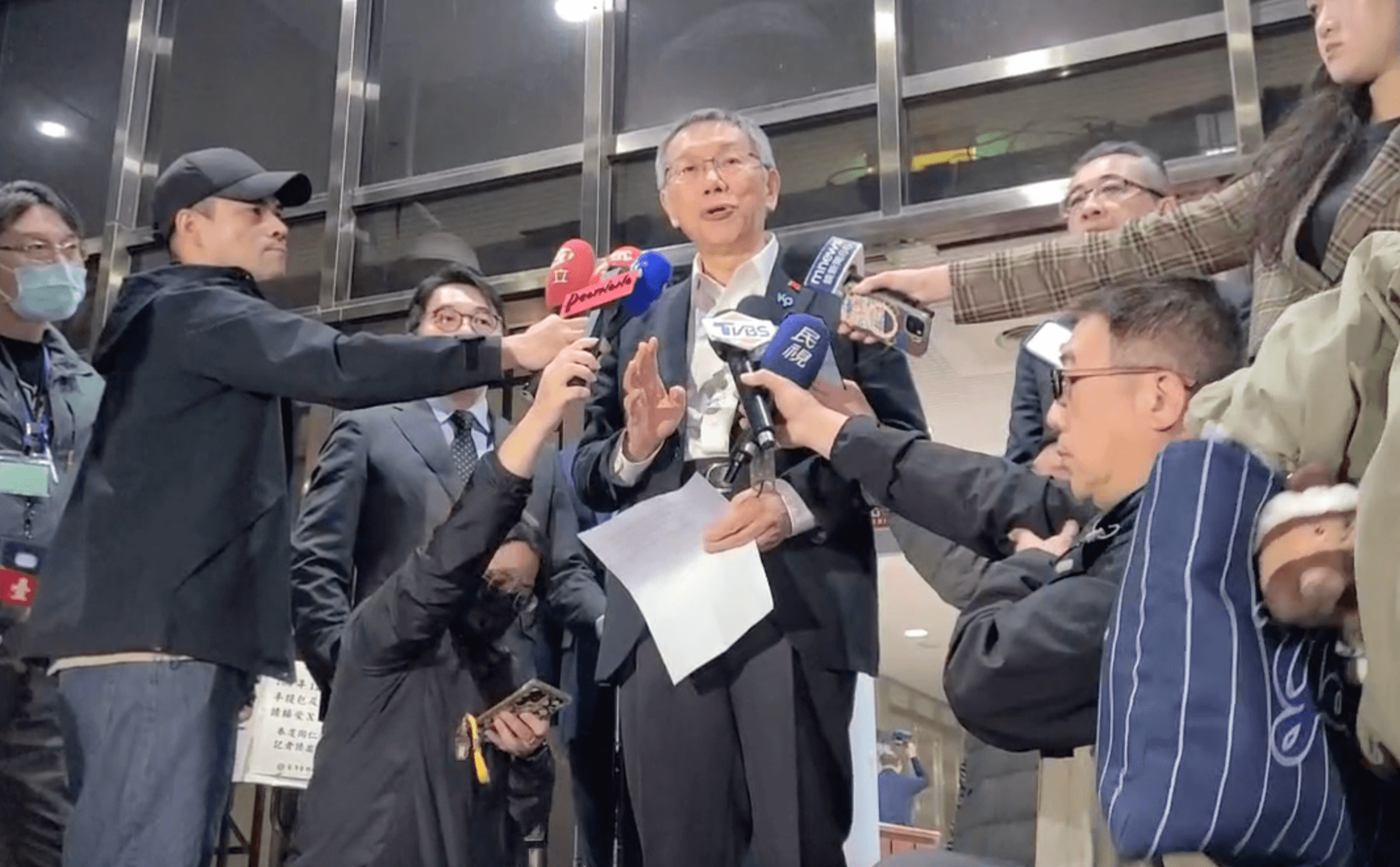 柯文哲批檢方騙票搜索 勸黃國昌別吹牛D槽很滿小心相同手法