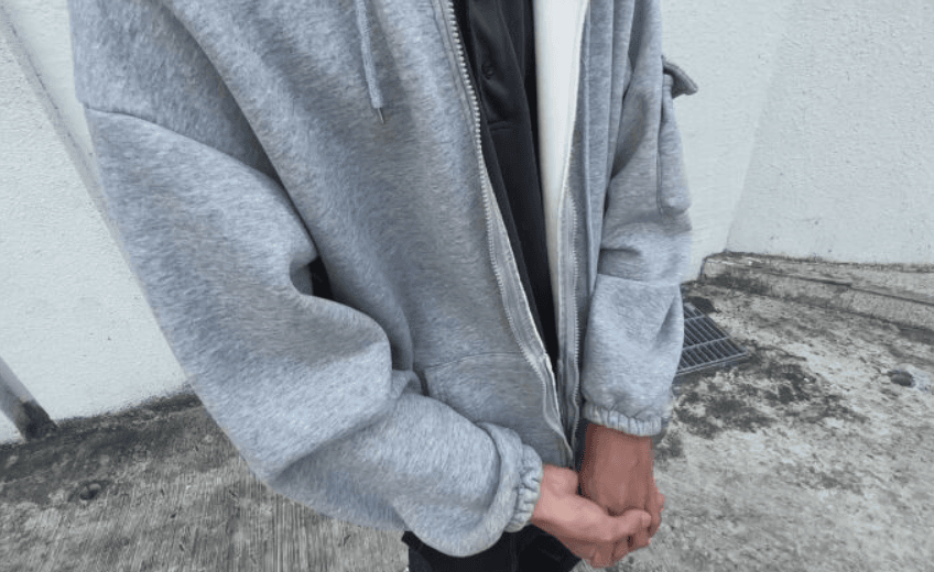 帶發情蟒蛇外出遭纏脖受傷 飼主認錯道歉:蛇蛇並不可怕