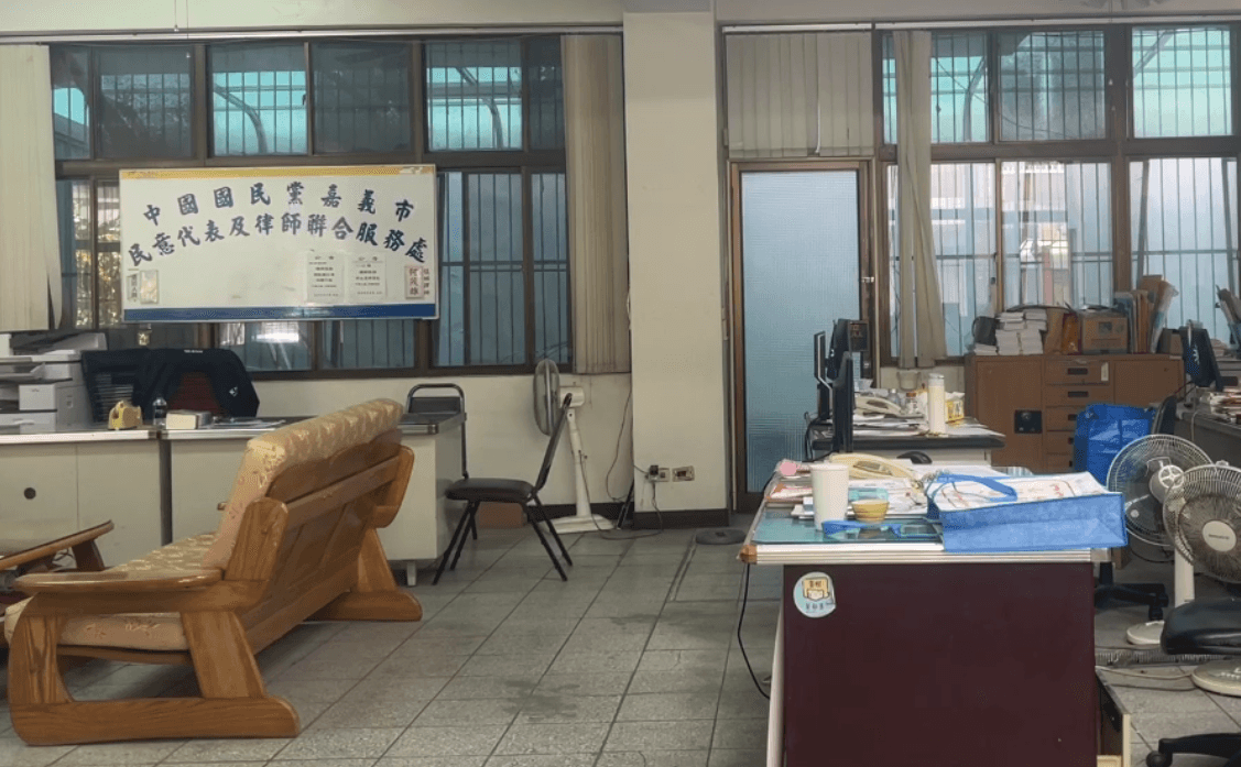 罷免王美惠案涉冒名連署 國民黨嘉義市黨部遭搜索、13人到案