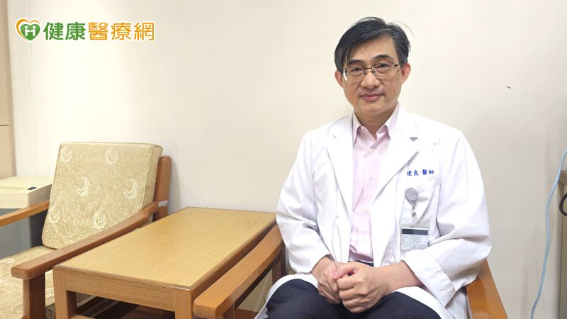 別讓骨骼碎桑桑!醫師籲:高風險族群及早監測 擺脫骨折與心血管危機