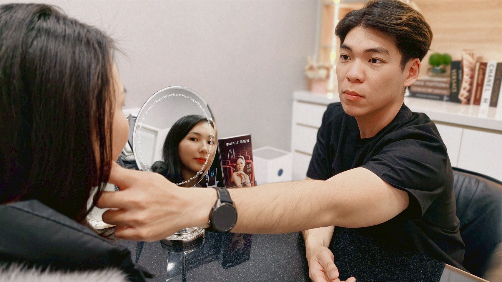 醫美抗老新革命!醫師揭「臉越做越僵」真相:關鍵不是皮膚 而是被忽略的深層肌肉 v1141205009