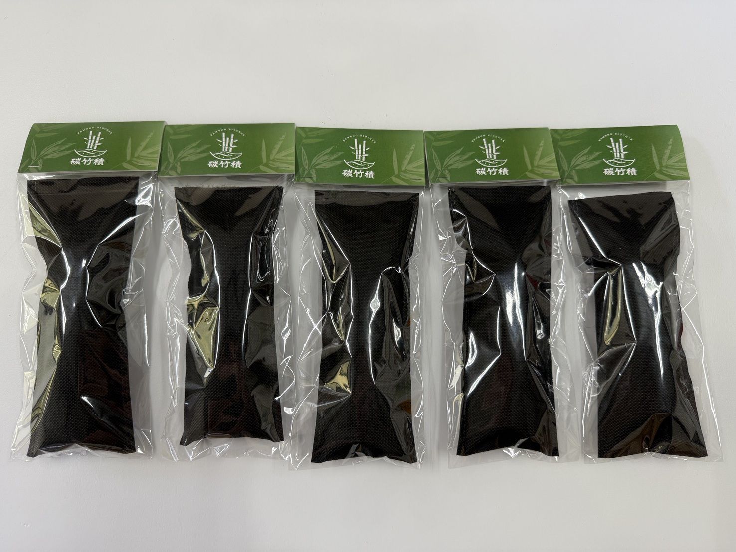 圖3 桃園復興在地竹炭商品 「炭竹積」商品用途多元 0 0