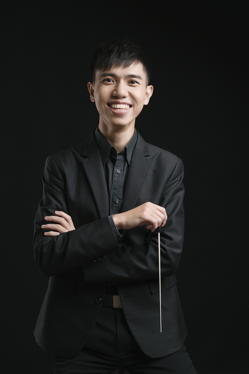 桃園市國樂團助理指揮詹秉翔 0