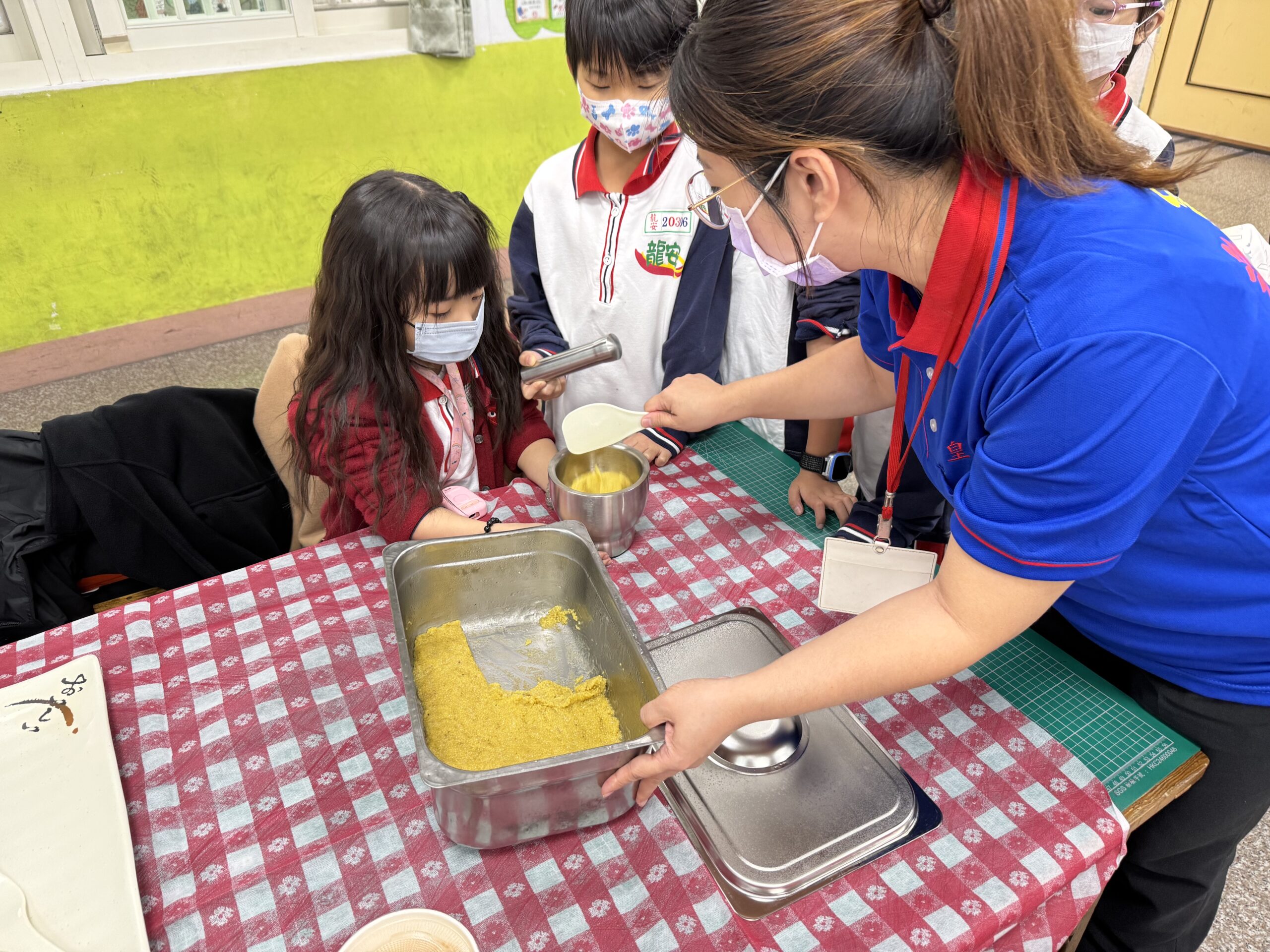蘆竹龍安國小營養午餐原民小米入菜 學生認識多元飲食文化 龍安國小03 0 0 scaled