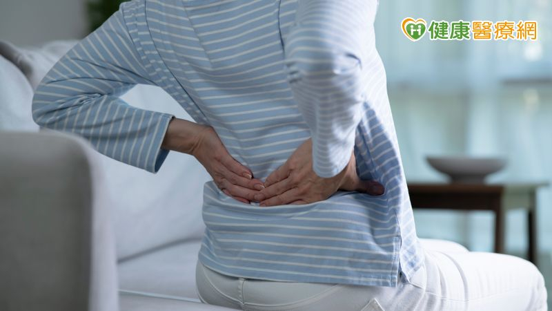 65歲婦腰痛走不動 「3D導航輔助手術」助恢復行走