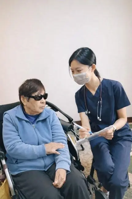 桃園家庭醫師到宅推預立醫療諮商 助失能長輩為自己留下尊嚴 132355 2