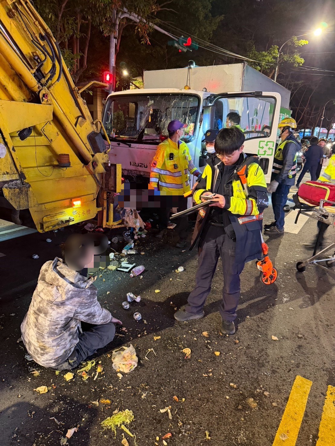 龜山嚴重車禍!回收車垃圾車碰撞 7人送醫1命危 1769170687007