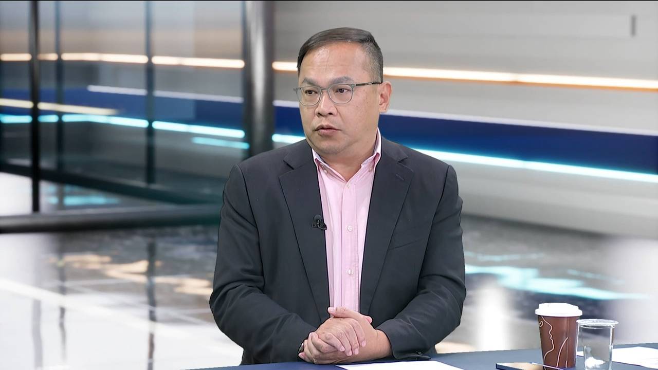 王義川公聽會撂台語被嗆「講國語」 反諷張亞中:聽不懂去找翻譯