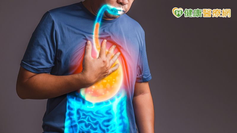 應酬族夜夜「火燒心」竟是睡眠呼吸中止症 醫:恐加劇胃食道逆流