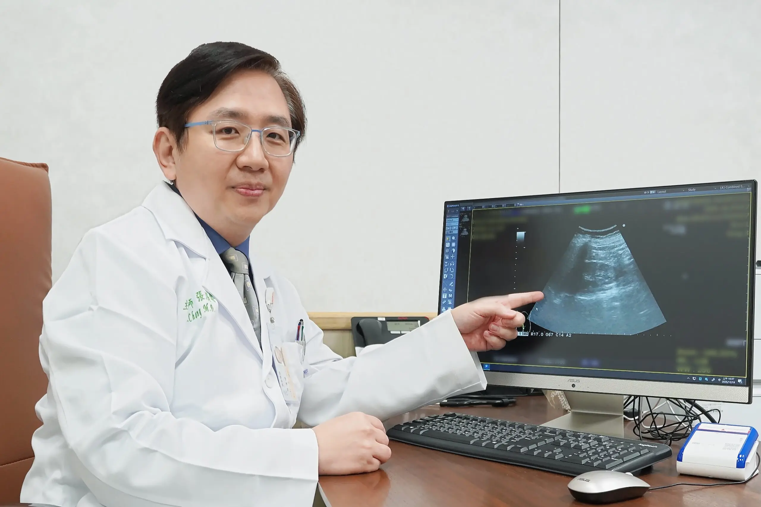 9歲童頻尿床檢查僅有一顆腎!聯新國際醫揭:學校健檢功能有限 9歲童頻尿床檢查僅有一顆腎!聯新國際醫揭:學校健檢功能有限
