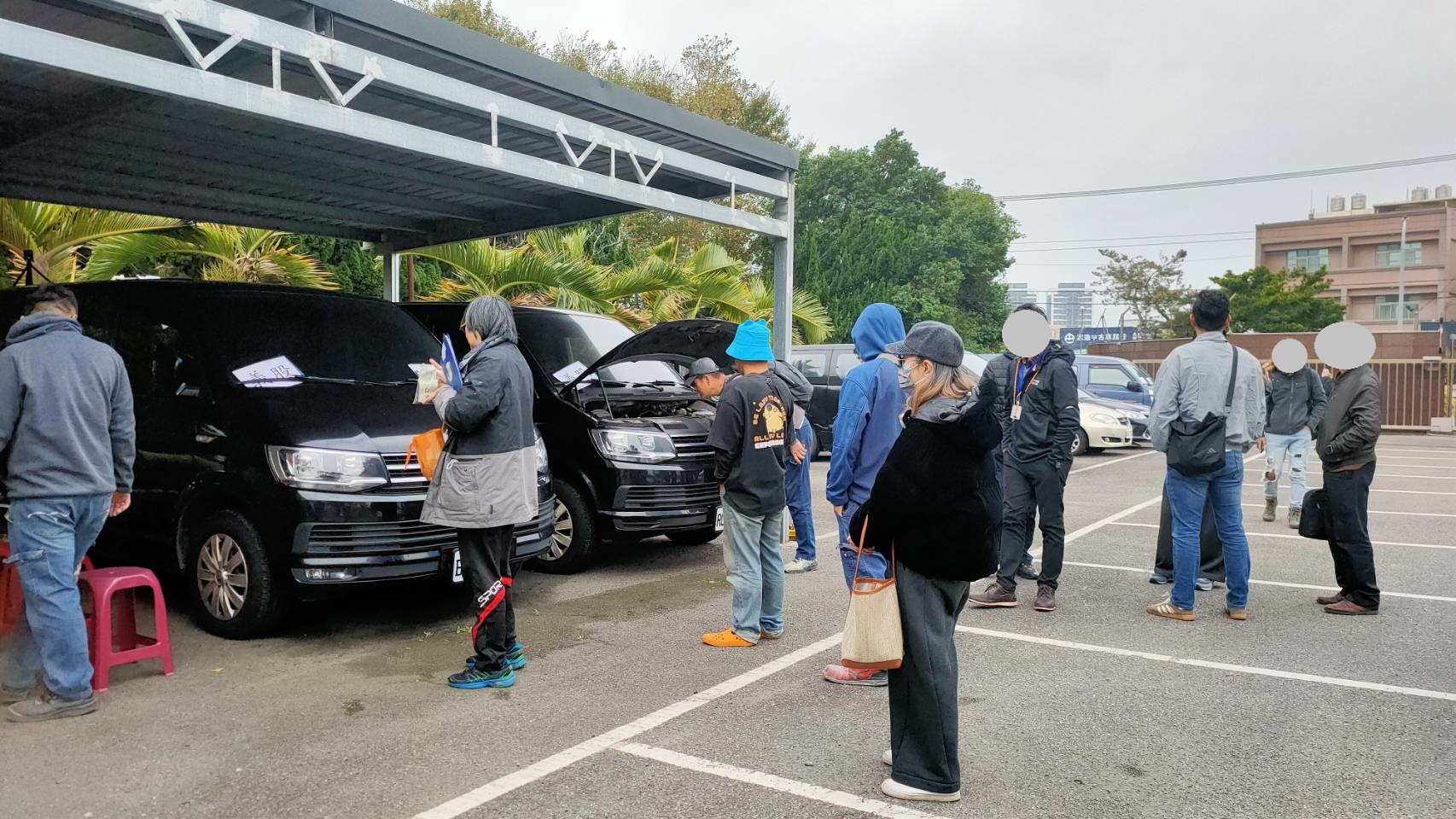 桃園分署拍賣會為國庫挹注123萬 Caravelle廂型車56萬拍定 656hw 1