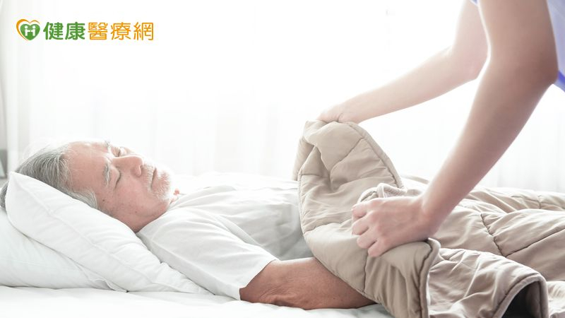 80歲臥床頭頸癌末患者 放射線治療帶來意外轉機