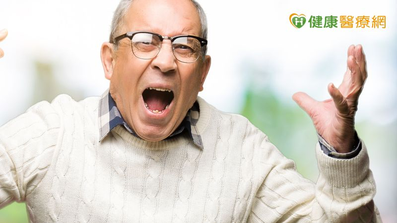 住院長者突變躁動?家人不可忽視的譫妄警訊