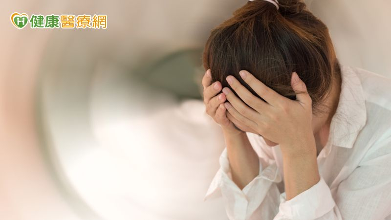 49歲女偏頭痛後意識不清 竟是「水滴型動脈瘤」破裂險喪命