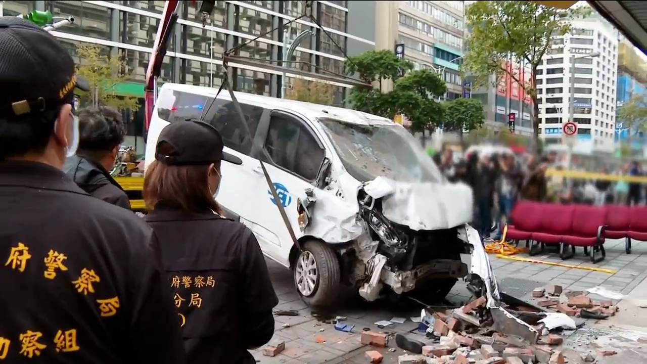 網造謠「採訪車傷者器官被活摘」 三立蒐證報案、民視遭冒名喊告