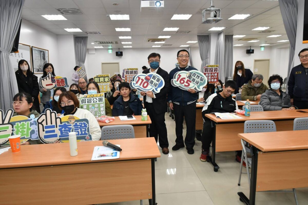 八德警親授防詐秘笈!超商店長化身「種子教官」築起24H防詐網 930228 0