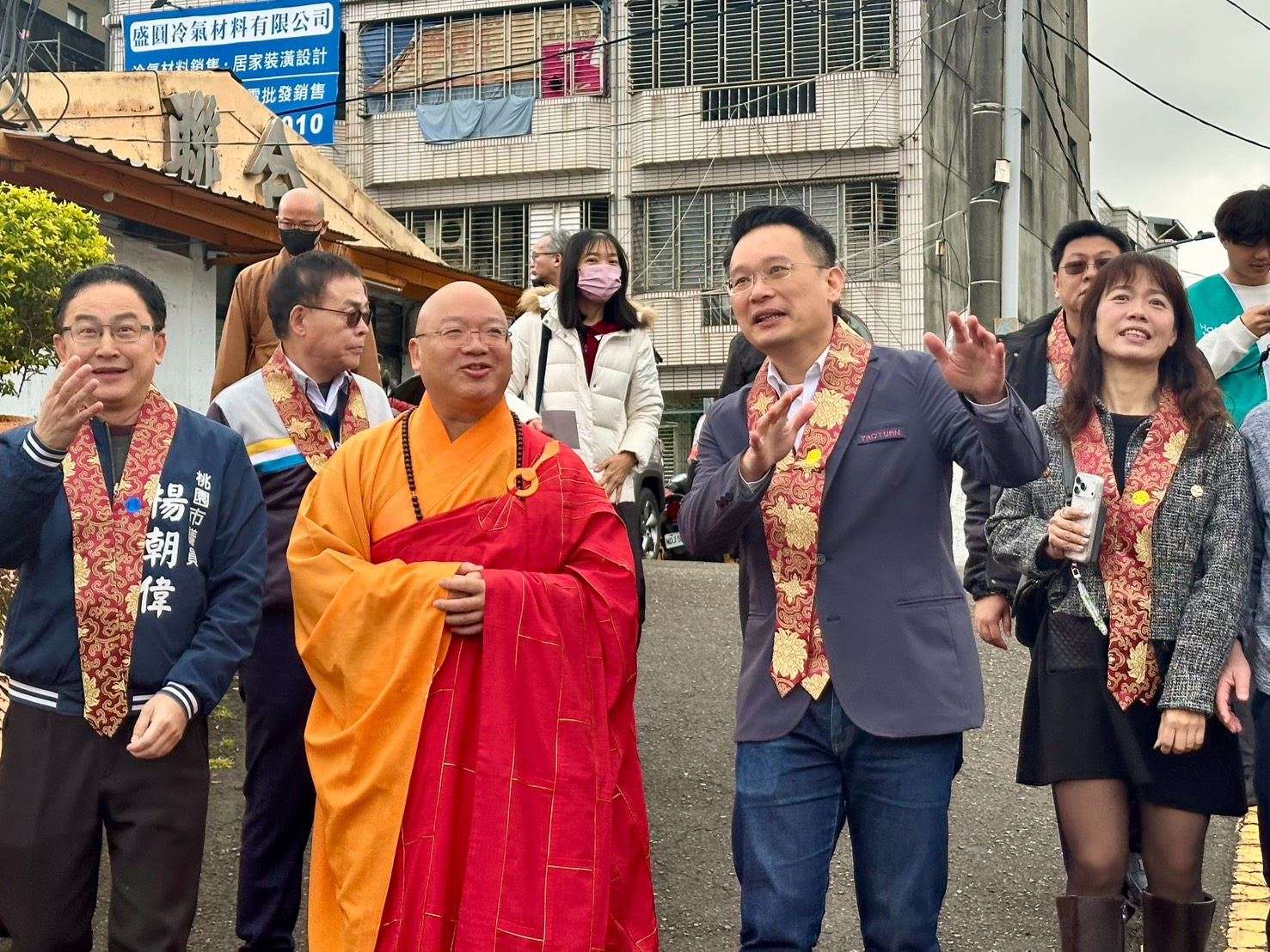 佛光山桃園講堂法寶節寒冬送暖 蘇俊賓分享臘八粥傳遞新年祝福