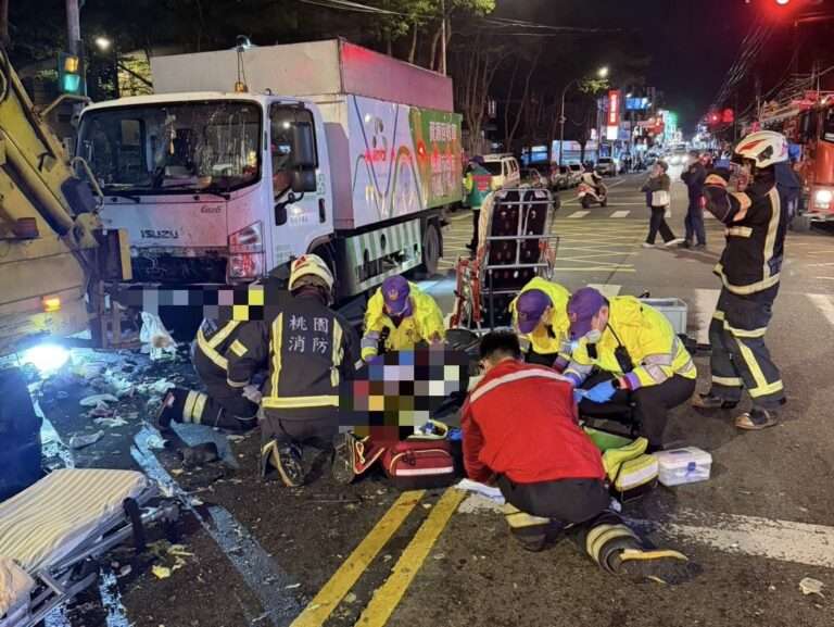 龜山嚴重車禍！回收車垃圾車碰撞 7人送醫1命危