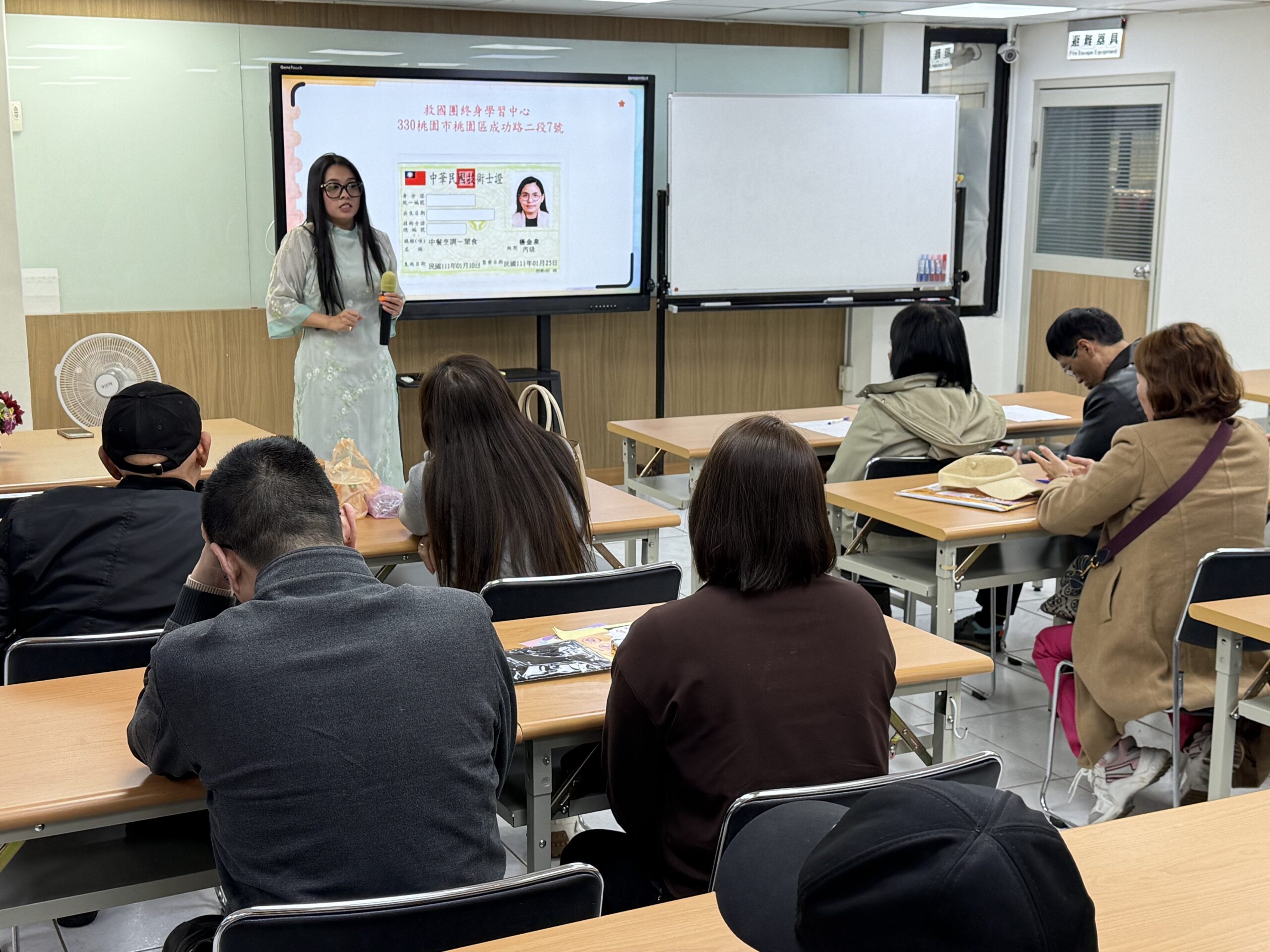 最高5萬元!新住民獎助學金報名2/23開跑 移民署桃園站提醒這件事