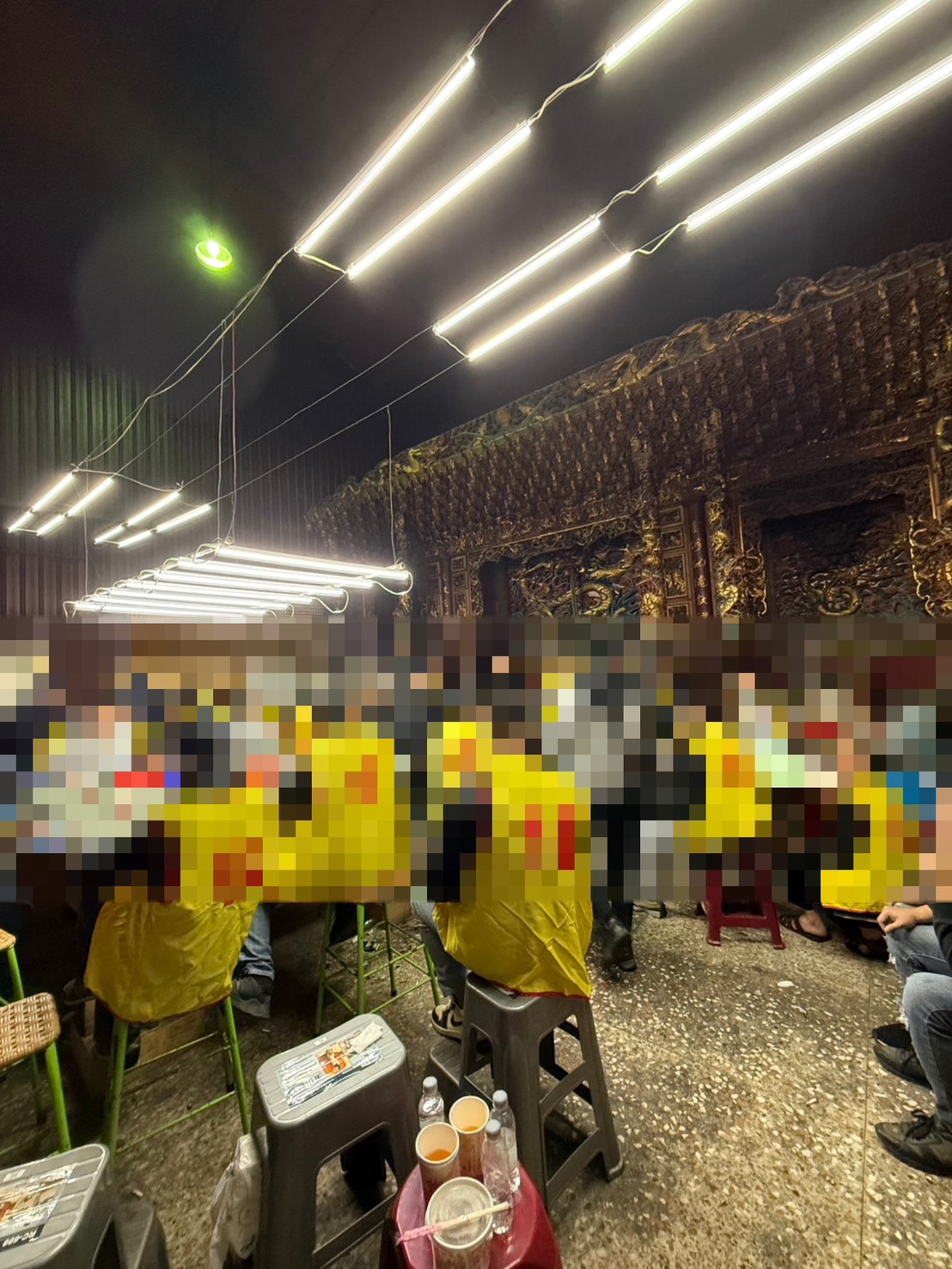 大溪警深夜閃電攻堅賭場 44人狼狽落網 S 304537668 0